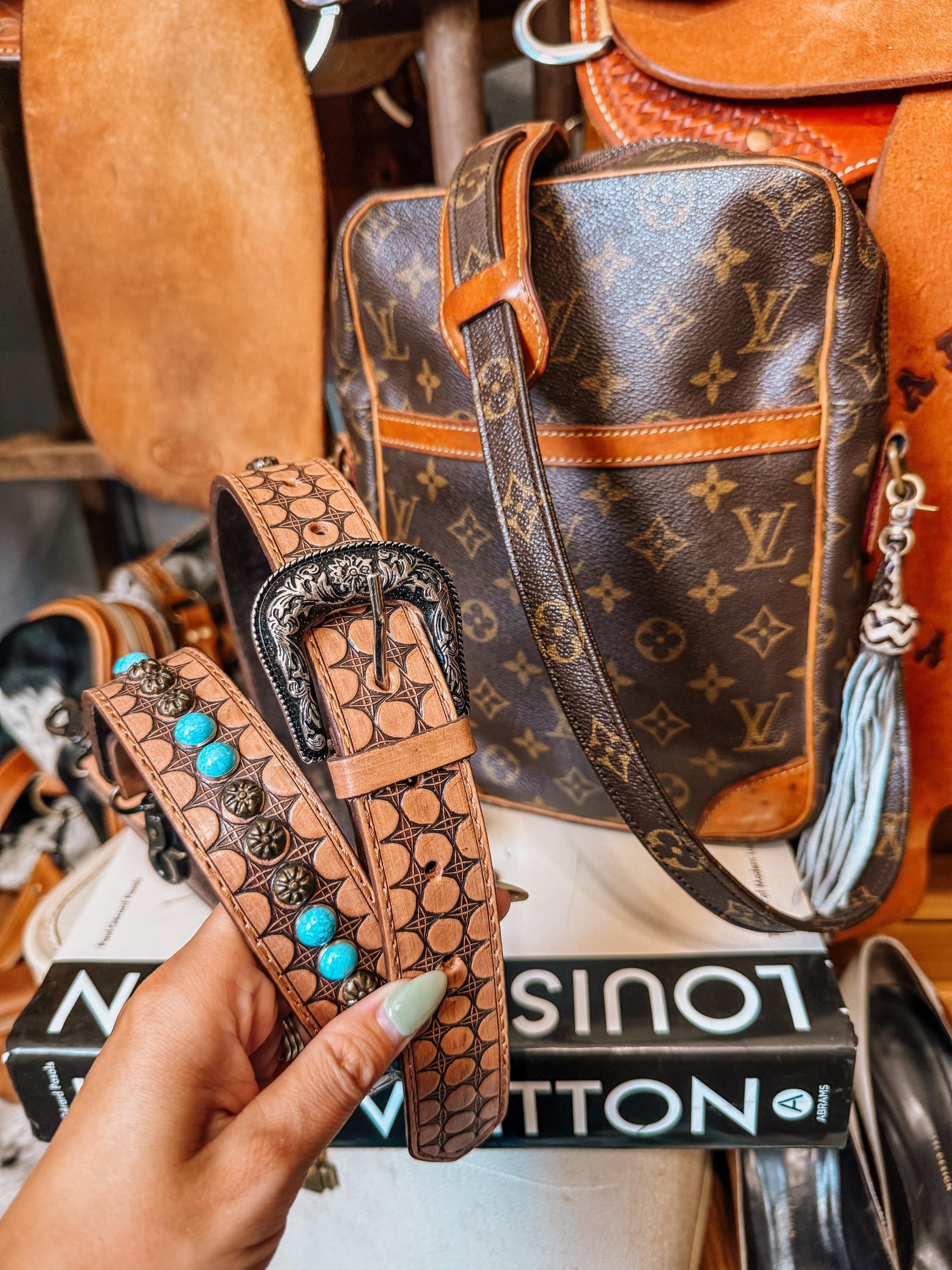 【ちびび…】LOUIS VUITTON ダヌーブ クロスボディ ショルダー Danube Monogram Archive - Bags and Small Leather Goods - Men's