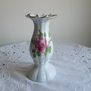 Vintage candle holder,one  candle holder,porcelain candle holder