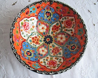 Vintage bowl, hand made  pottery,  Hand Painted