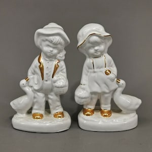 Vintage figures, porcelain figures, couple with goose