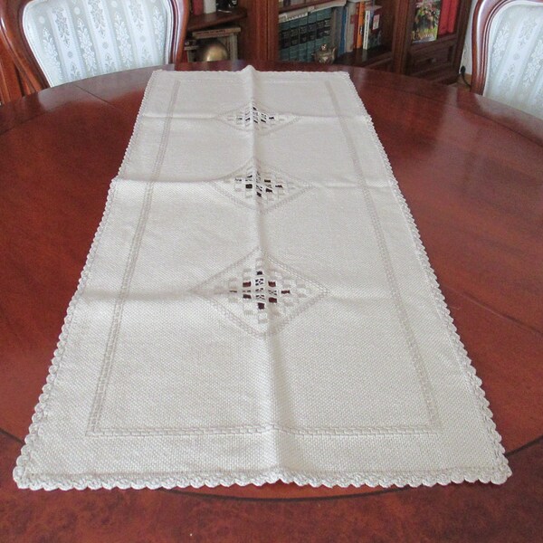Hardanger  Tischdecke, Scandinavian design,  Shabby chic cottage, Handarbeit beige