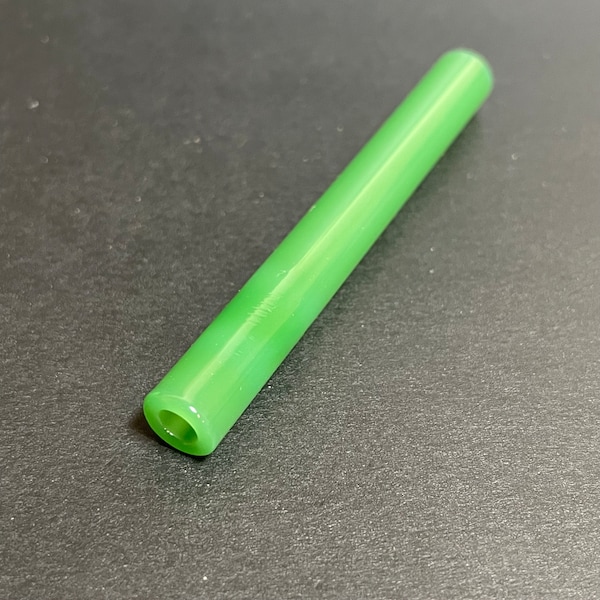 Vert avocat - One Hitter en verre moyen 9 mm - Pipe en verre