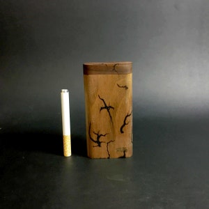 Walnut Lichtenberg - Futo X #2937 - 8mm Hitter - One Hitter Box - Dugout - Burnt with Electricity