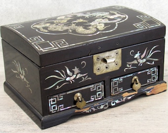 VTG Chinese JEWELRY BOX, Inlaid Abalone/Mother of Pearl in Dragon/Bird/Key Designs, Silk-Lined, Mirrored Lid, 2 Drawers