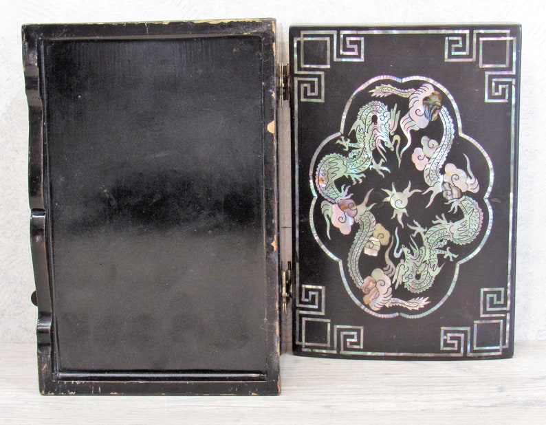 Mirrored Lid 2 Drawers Inlaid AbaloneMother of Pearl in DragonBirdGreek Key Designs Silk-Lined VTG Chinese JEWELRY BOX