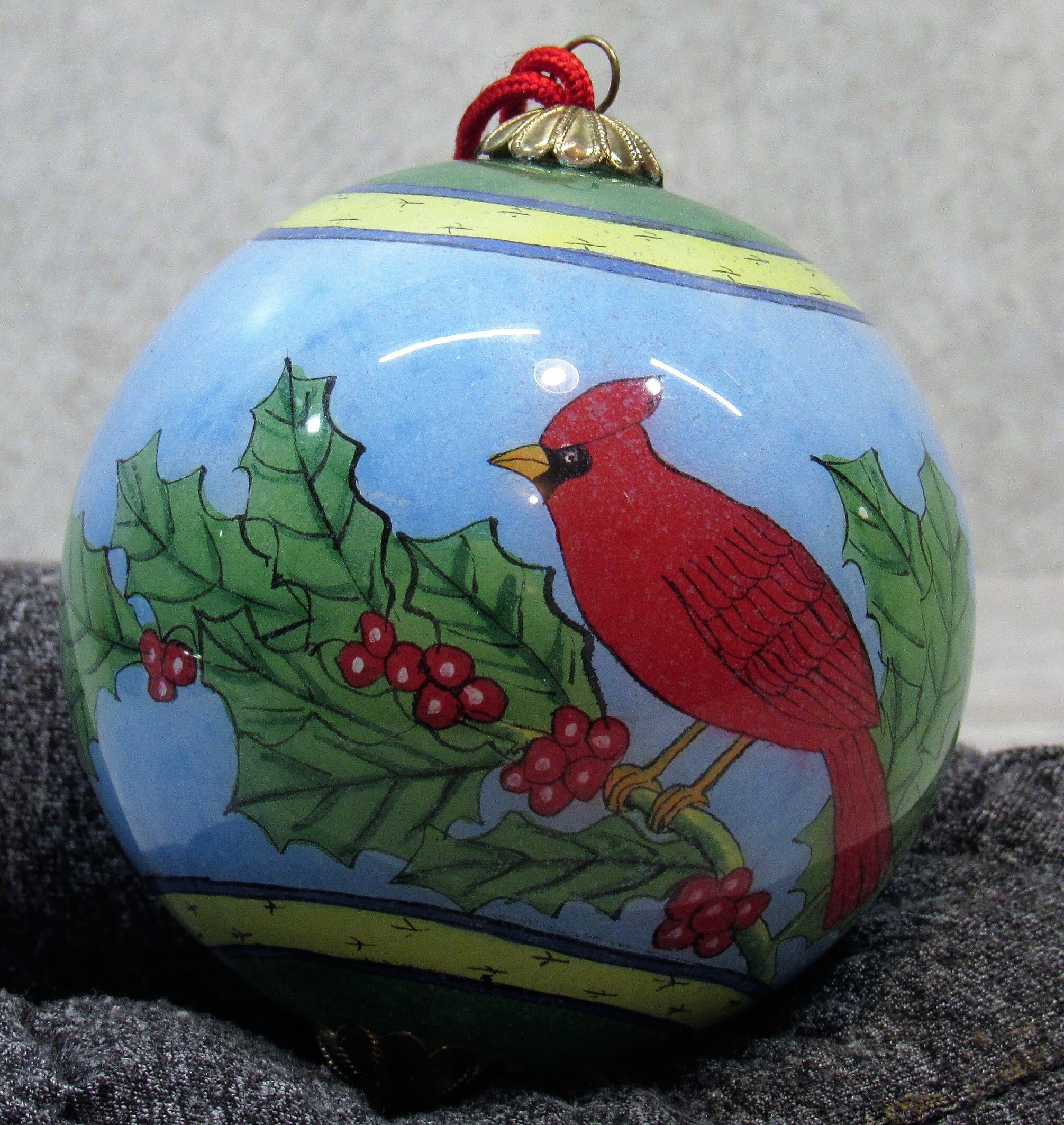 VTG CERAMIC CARDINAL & Holly Christmas Ornament 3 Round Etsy