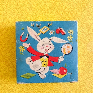 vintage Lapin de Pâques boîte en carton Empy Toycard toutes les occasions rétro des années 1950 des années 1960 décoration de vacances bleu jaune lapin