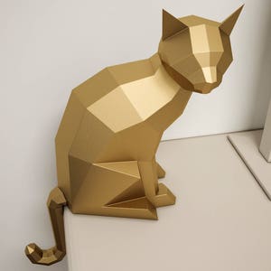 Gato de papel 3D, escultura DIY de gato sentado, manualidades de papel, animales de baja poligonización, modelo de papel, rompecabezas de origami 3D, kit de descarga instantánea en PDF imagen 2
