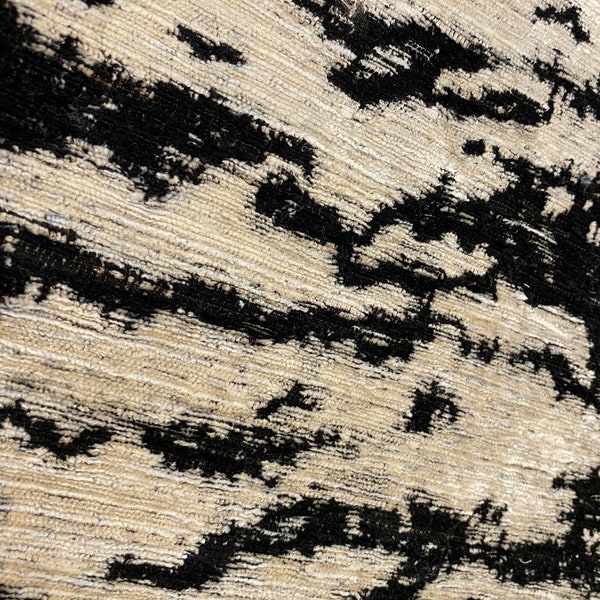 ONE Schumacher Tigre Blanc "SERENGETI" Woven Turkish Animal Chenille Fabric Remnant - 69801 - 12.5" L by 20" W - 1 AVAILABLE