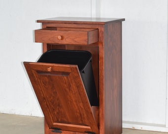 Trash can | Wood Trash can | Trash cabinet | Trash bin | Amish handmade | Made in USA | 41 qtrs. |Plastic trash can included