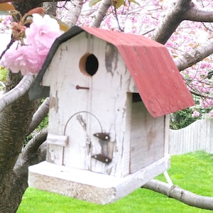 Wren Birdhouse | Barn birdhouse | Reclaimed wood | Amish Handmade | Made in USA