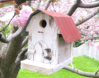 Wren Birdhouse | Barn birdhouse | Reclaimed wood | Amish Handmade | Made in USA