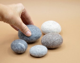 Set of 5 felted pebbles