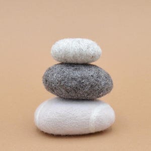 cairn of 3 needle felted wool pebbles - decorative pebbles - seaside decor - zen decor - fake pebbles - beach souvenirs