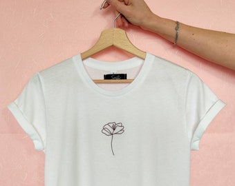 T-shirt avec coquelicot stylisé brodé main, en coton biologique - t-shirt femme avec fleur brodée - idée cadeau pour elle