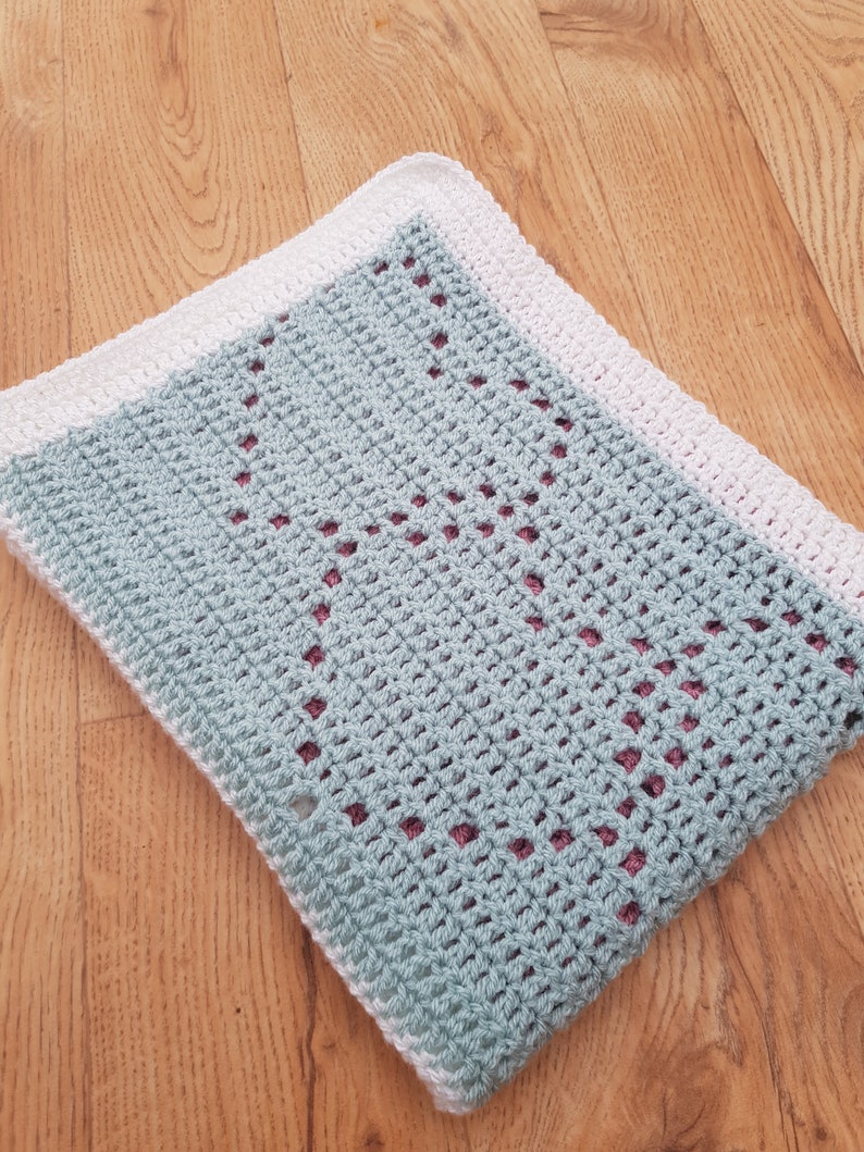 Linked Hearts Blanket Filet Crochet Pattern image 4