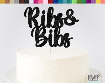 Tårtdekoration med revbensspjäll och haklappar, babyshowerdekorationer med grillfest, babyshowerdekorationer med grillfest, sommartema för babyshower, picknick-babyshowerdekoration