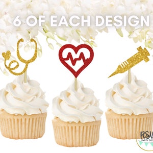 18 PCS Símbolo Médico Cupcake Toppers, Estetoscópio Toppers, Decoração de festa de formatura de enfermeira, Decoração de festa de aposentadoria de médico, Escolhas de batimento cardíaco