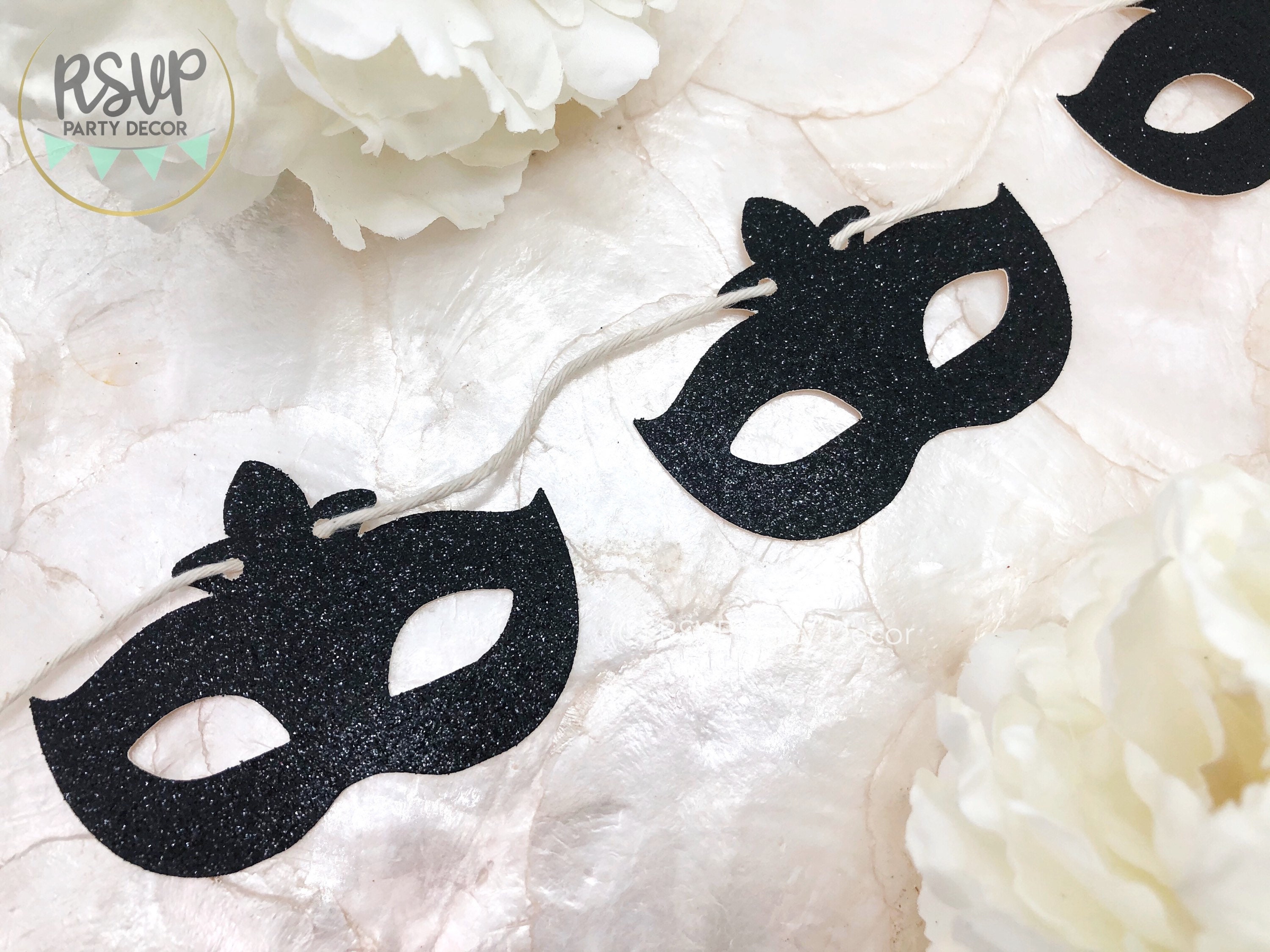 Masquerade Mask Garland, Masquerade Mask Banner, Masquerade Ball Party  Decorations, Theatre Party Decor, Masquerade Birthday Decor 