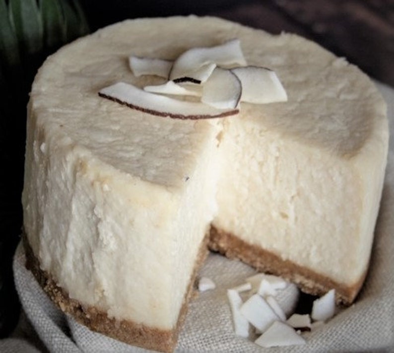 Coconut Cheesecake Cheesecake de Coco 4X2 in. image 1