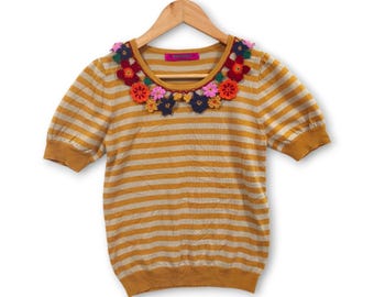 Vintage Dolly Girl by Anna Sui Floral Crochet Collar Striped Knit Top - Y2K Boho Chic Designer Short Sleeve Sweater - Mustard Yellow