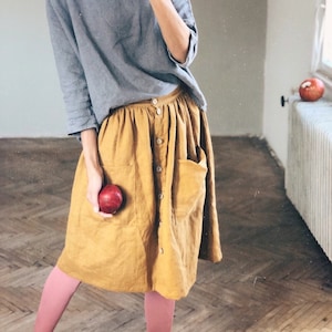 Women linen skirt with buttons