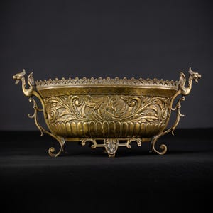 Antique Brass Jardiniere | French 1700s Planter | 18th Century Baroque Gilded Metal Centre Piece | 16.7”/ 42.5 cm Large
