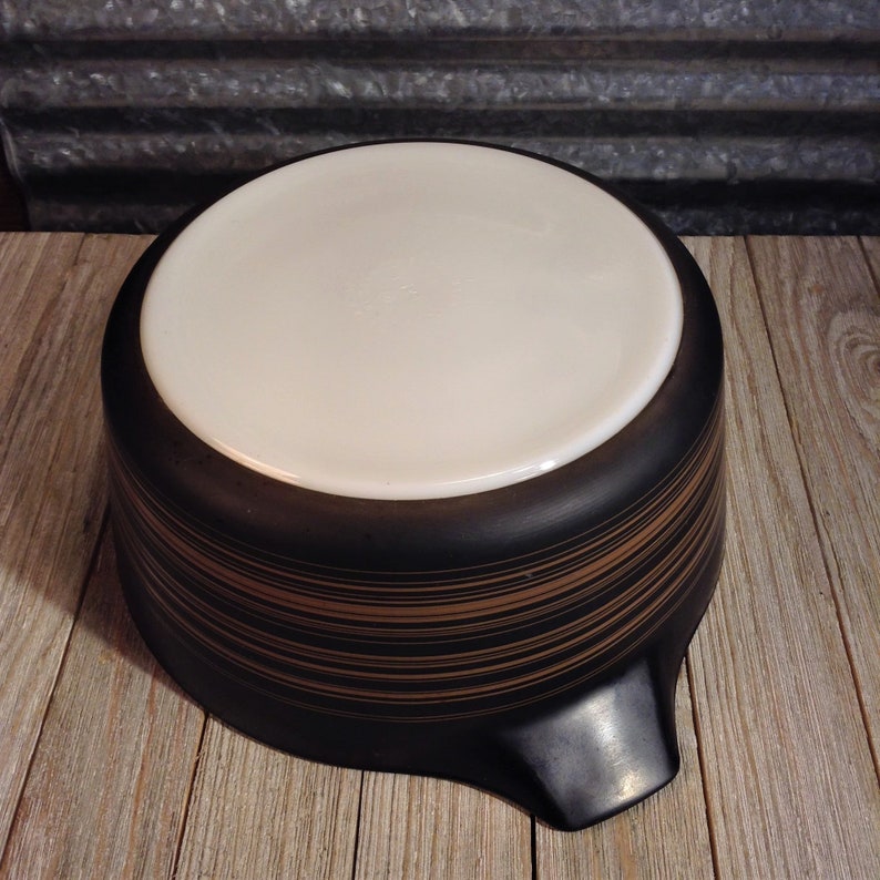 Dark Brown w Brown Lines Graffito Pottery Feel Dish Pyrex TERRA Casserole 2.5 Quart 475 Vintage Pyrex Cinderella Round Casserole Bowl