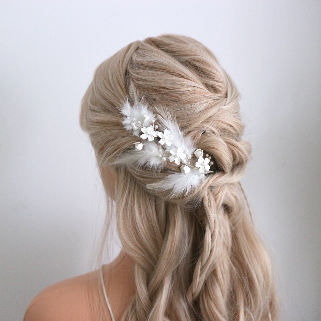 bridal headpiece with feathers