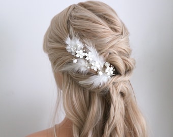 Delicate feather bridal headpiece, White flower wedding hairpiece, Pearl and silver feather hair accessories