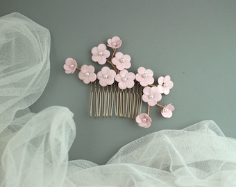 Small Pink flower bridal hairpieces with white pearls, Pastel pink floral and pearls hair comb