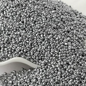 Perline di semi opache grigio argento, perline rotonde in vetro zincato 12/0 da 2 mm, 1000 pezzi