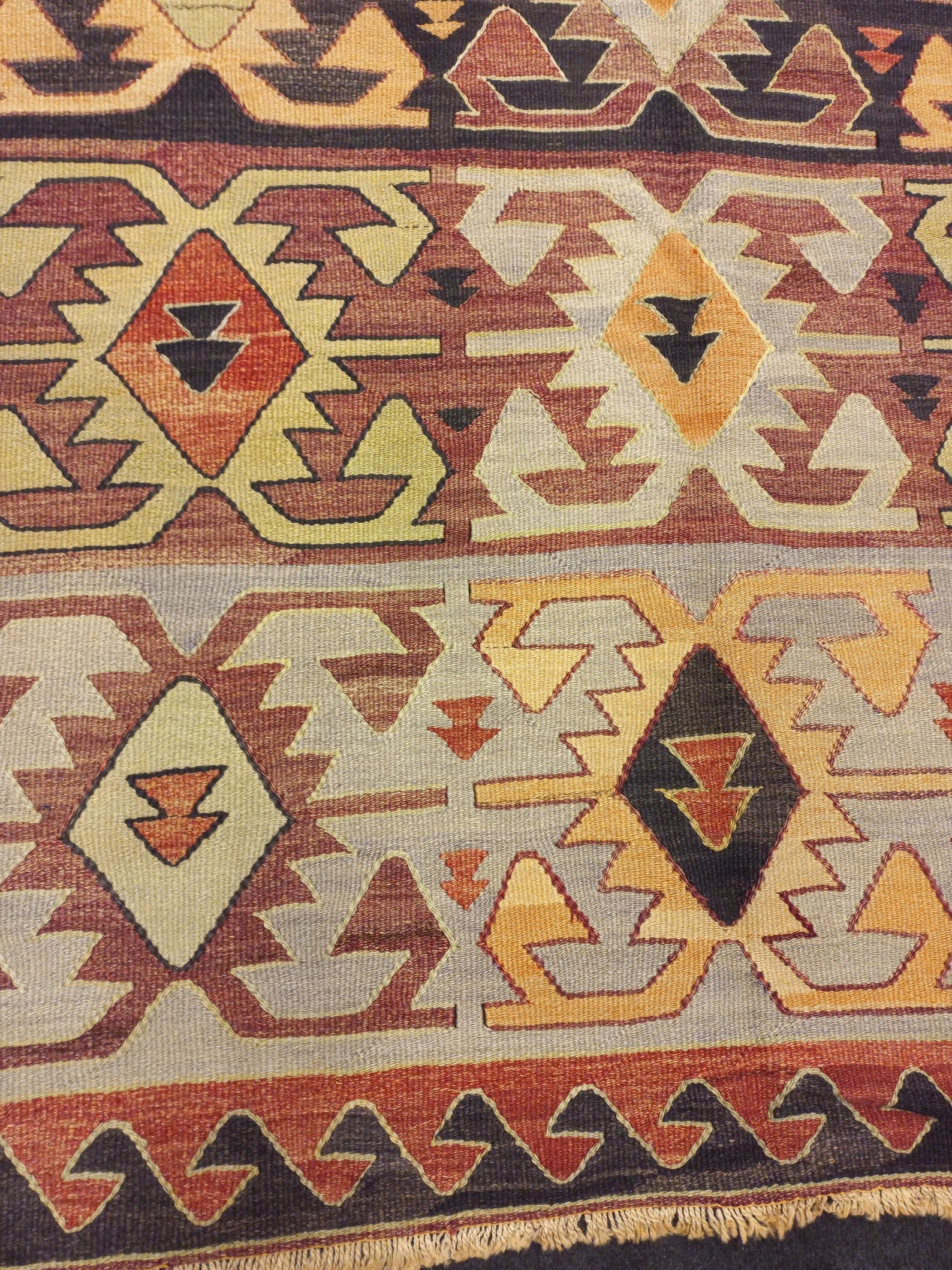 Ram Horn Kilim Rug: 5.2