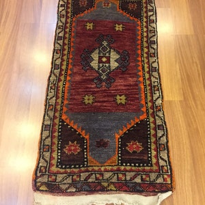 Handmade Wool Anatolian Rug: Vintage Turkish Oushak Carpet (1.6&quot;x3.4&quot;)