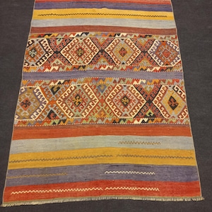 Vintage Turkish Kilim Rug: 3&#39;2&quot;x5&#39;1&quot; Bohemian Anatolian Wool Rug
