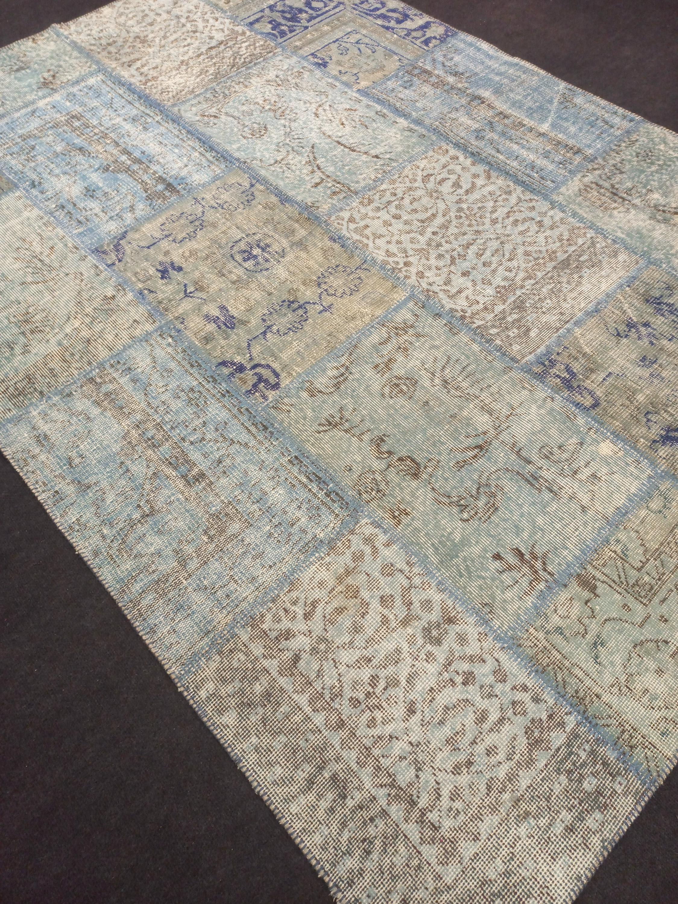 Turkish Patchwork Rug: Handmade Faded Vintage Carpet, 5.5
