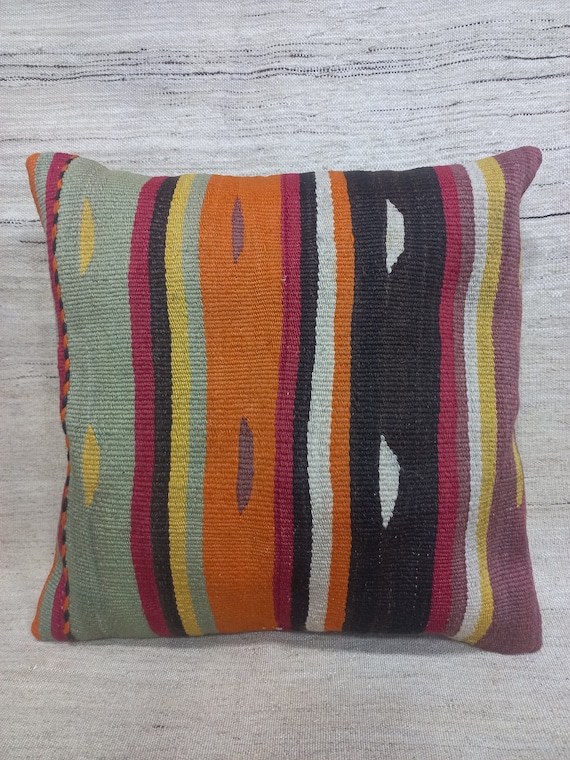 ヴィンテージ/トルコウールクッション トルコのヴィンテージラグと