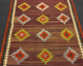 Vintage Turkish Kilim Rug: 5.7"x9.6" ft, Handwoven Wool Boho Decor