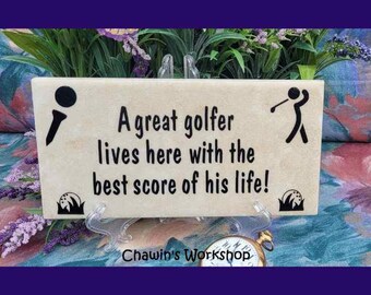 A Great Golfer Lives Here - Funny Golf Lover Gift, Handcrafted Golfer Humour