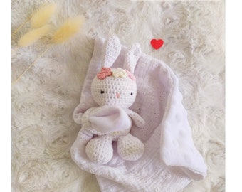 Doudou Lapin bébé, coton BIO fait main, cadeau de naissance