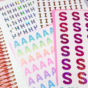 Folha de adesivos de vinil com letras maiúsculas do alfabeto A~Z