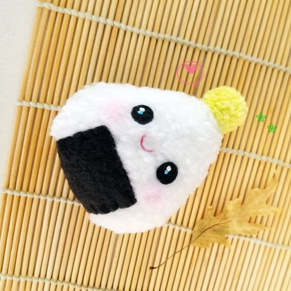 peluche onigiri