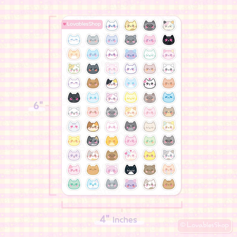 Op de afbeelding: Een vel doorzichtig stickerpapier van 15,2 cm bij 10,2 cm met 64 kleurrijke kattengezichtstickers. De stickers zijn in verschillende kleuren, waaronder roze, blauw, geel, oranje en grijs. De stickers zijn in een rasterpatroon gerangschikt.