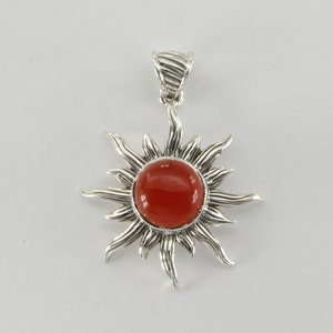 Orange Round CARNELIAN / CORNELIAN Star / Sun Pendant - 925 Sterling Silver - Genuine and Natural Gemstone
