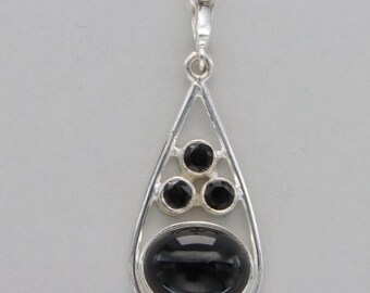 Oval and Small Round BLACK ONYX Teardrop Pendant in 925 Sterling Silver - Genuine and Natural Gemstone