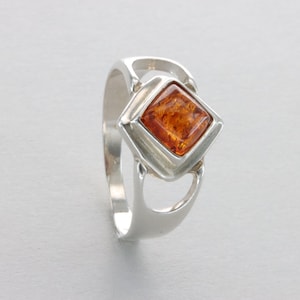 Square / Rectangle Cognac / Brown BALTIC AMBER Ring - 925 Sterling Silver Genuine & Natural Gemstone / fossilized Resin Poland ambre / ámbar
