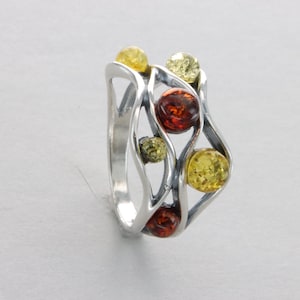 Round Multi-Color BALTIC AMBER Ring - 925 Sterling Silver Genuine and Natural Gemstone / fossilized Resin Poland - ambre / ámbar