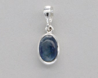 Oval Blue KYANITE Pendant in solid 925 Sterling Silver - Genuine and Natural Gemstone from Brazil