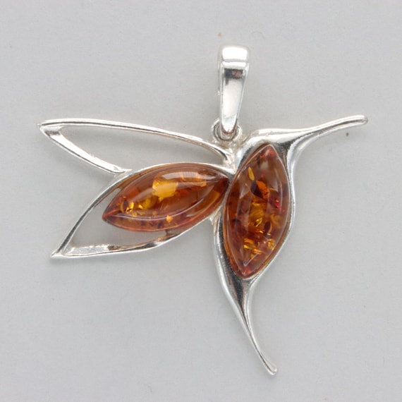 バルト海産琥珀ハチドリペンダント：925スターリングシルバーの鳥
