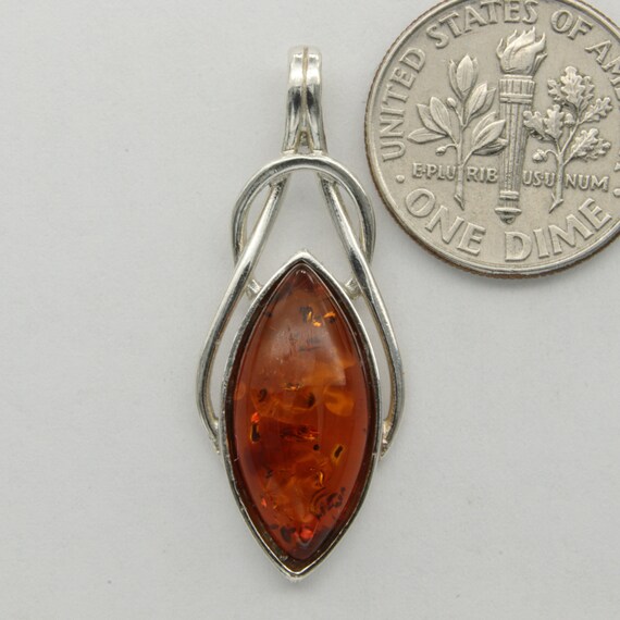 Ribbed Baltic Amber Necklace Ribbed Baltic Amber Necklace